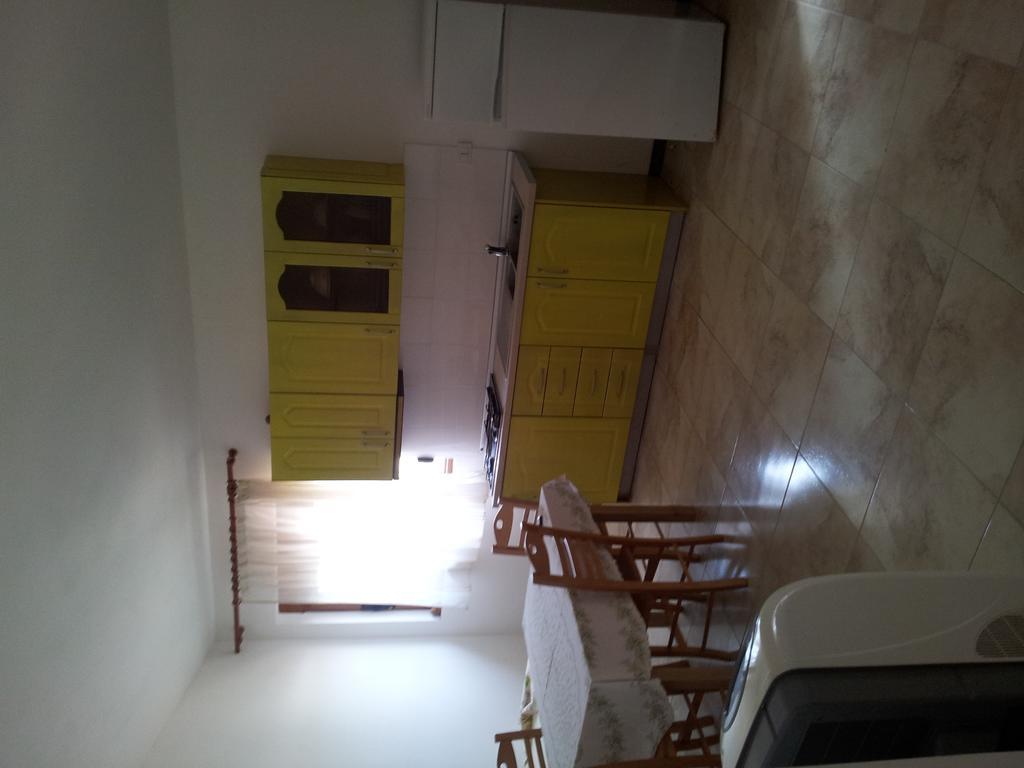 Velaj Apartments Orikum Quarto foto