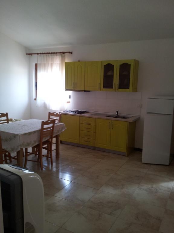 Velaj Apartments Orikum Quarto foto