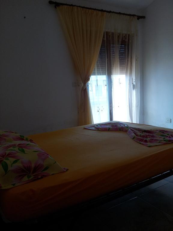 Velaj Apartments Orikum Quarto foto